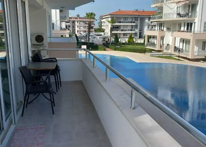 Confortable Avec Piscine Et Wifi *