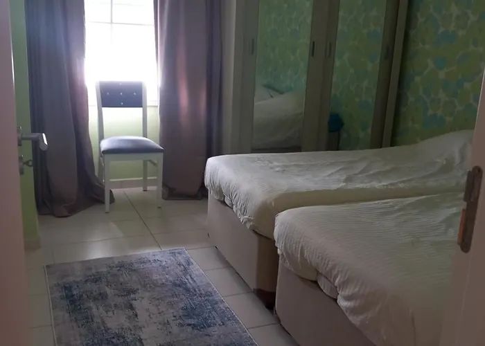 Confortable Avec Piscine Et Wifi Daire